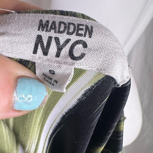 Women's Spaghetti Strap Brushstroke Print Ruched Mini Dress size Small - Picture 6 of 7